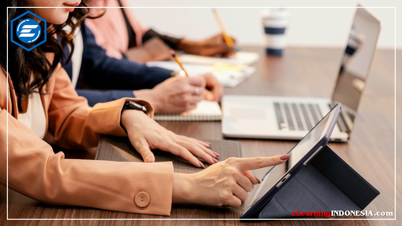 Read more about the article Bagaimana eLearning Meningkatkan Produktivitas Perusahaan